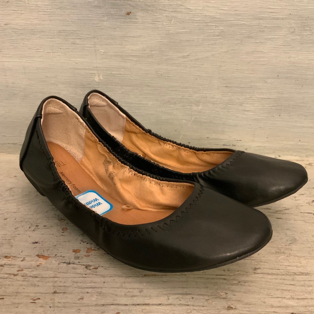 Time & Tru Faux Leather Black Scrunch Ballet Flat Shoes Size 9.5W Like New